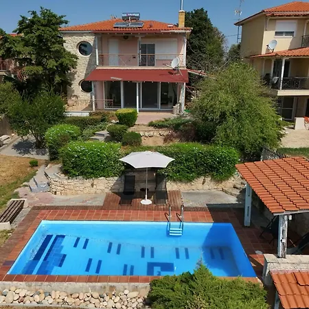 Cave House With Panoramic View Nea Moudania